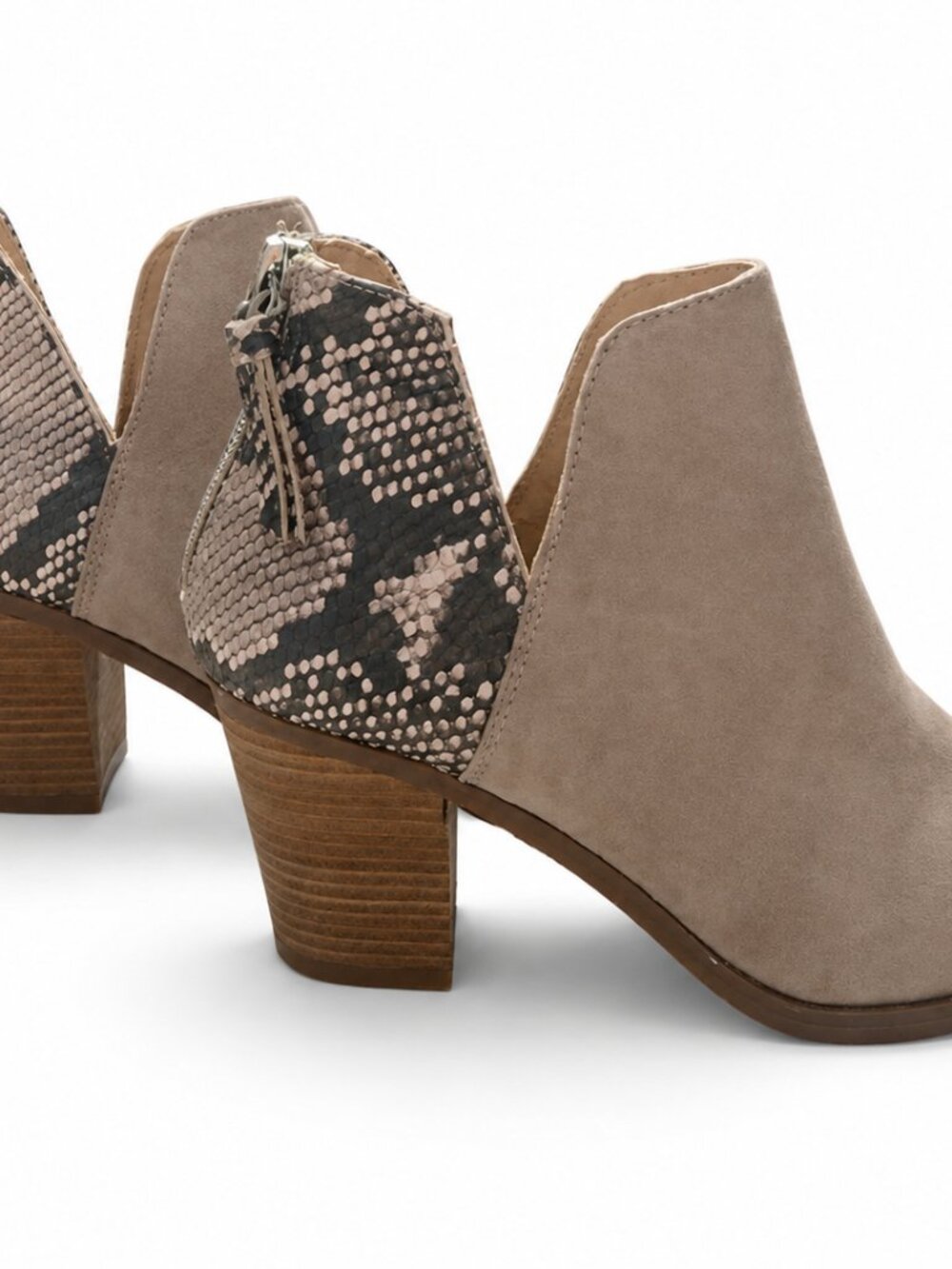 Dolcetta Women’s Size 8 Taupe Suede Snake Print Ankle Booties Block Heel